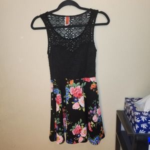Gibiu Black Sleeveless Lace Crochet Floral Above Knee Skater Dress Size …